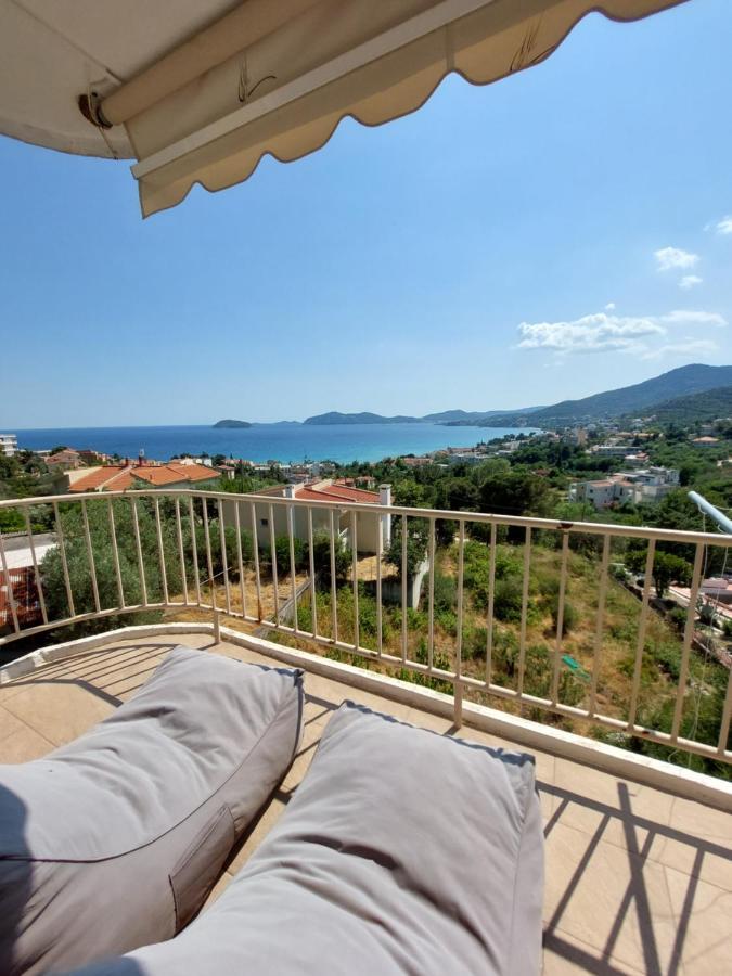 Bright View Apartment Palaiontsiflikion Bagian luar foto
