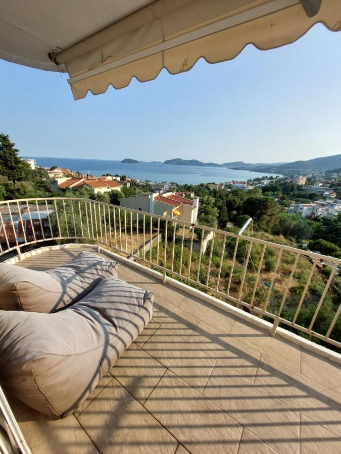 Bright View Apartment Palaiontsiflikion Bagian luar foto